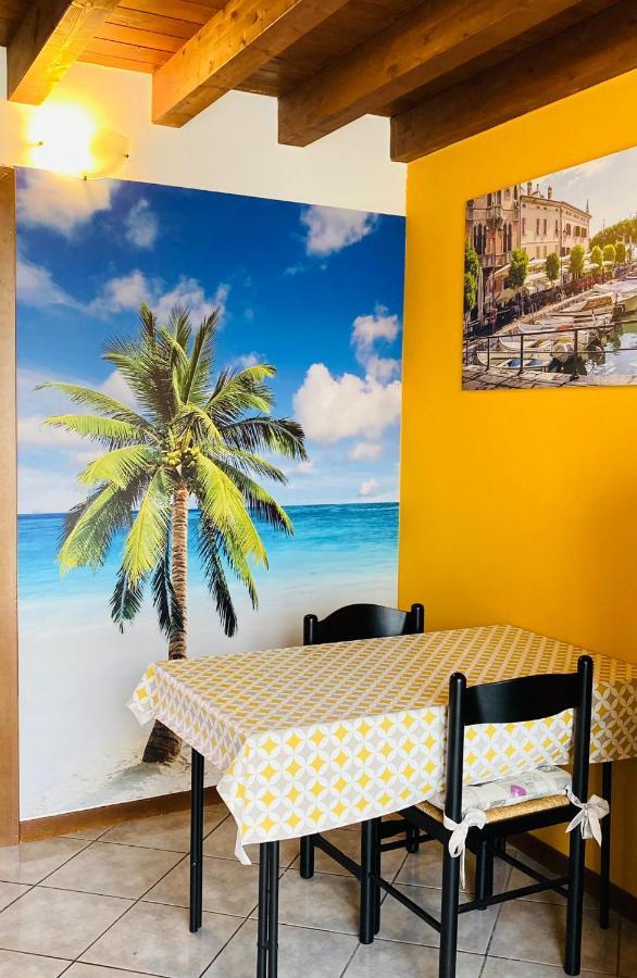 Palm Beach - Your Private And Complete Apartment In ديسينسانو ديل غاردا المظهر الخارجي الصورة