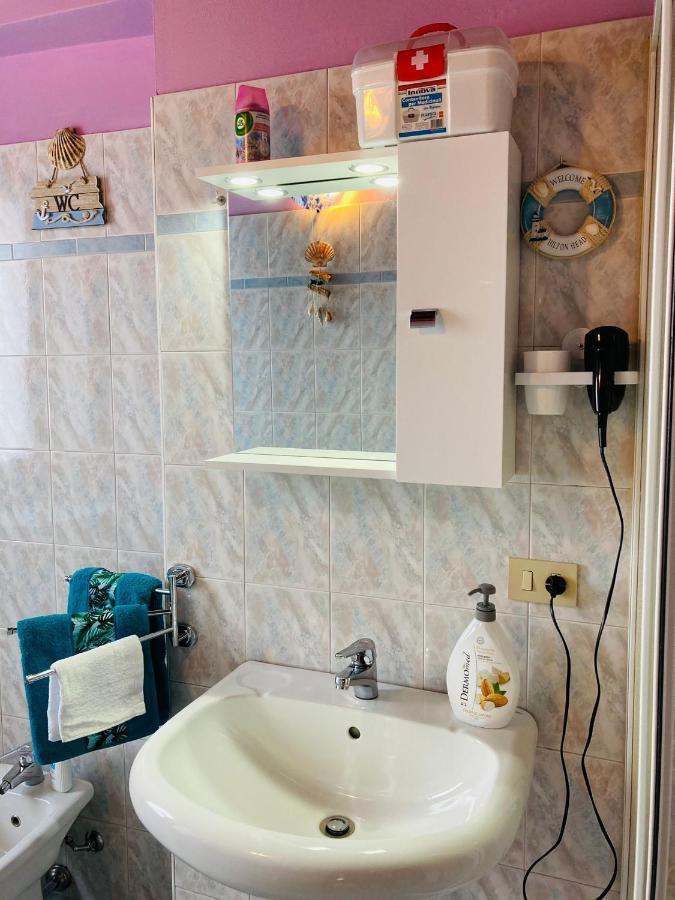 Palm Beach - Your Private And Complete Apartment In ديسينسانو ديل غاردا المظهر الخارجي الصورة