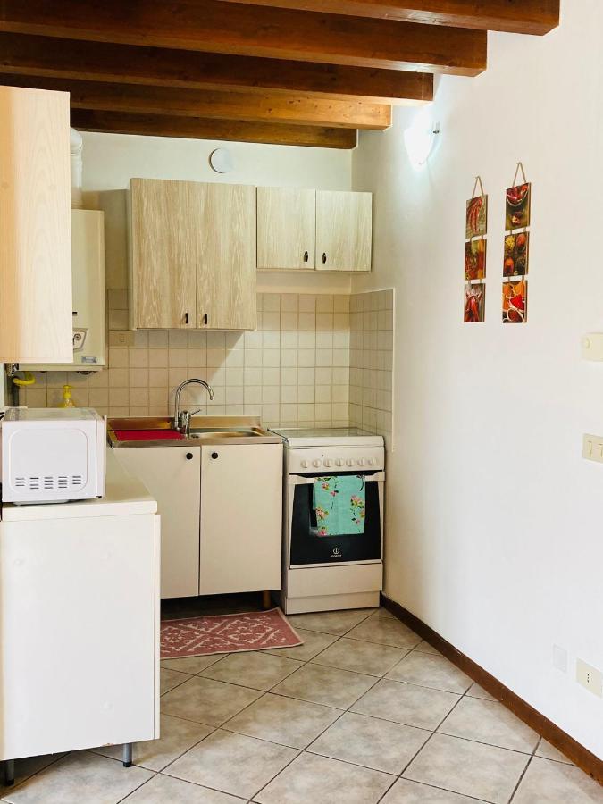Palm Beach - Your Private And Complete Apartment In ديسينسانو ديل غاردا المظهر الخارجي الصورة