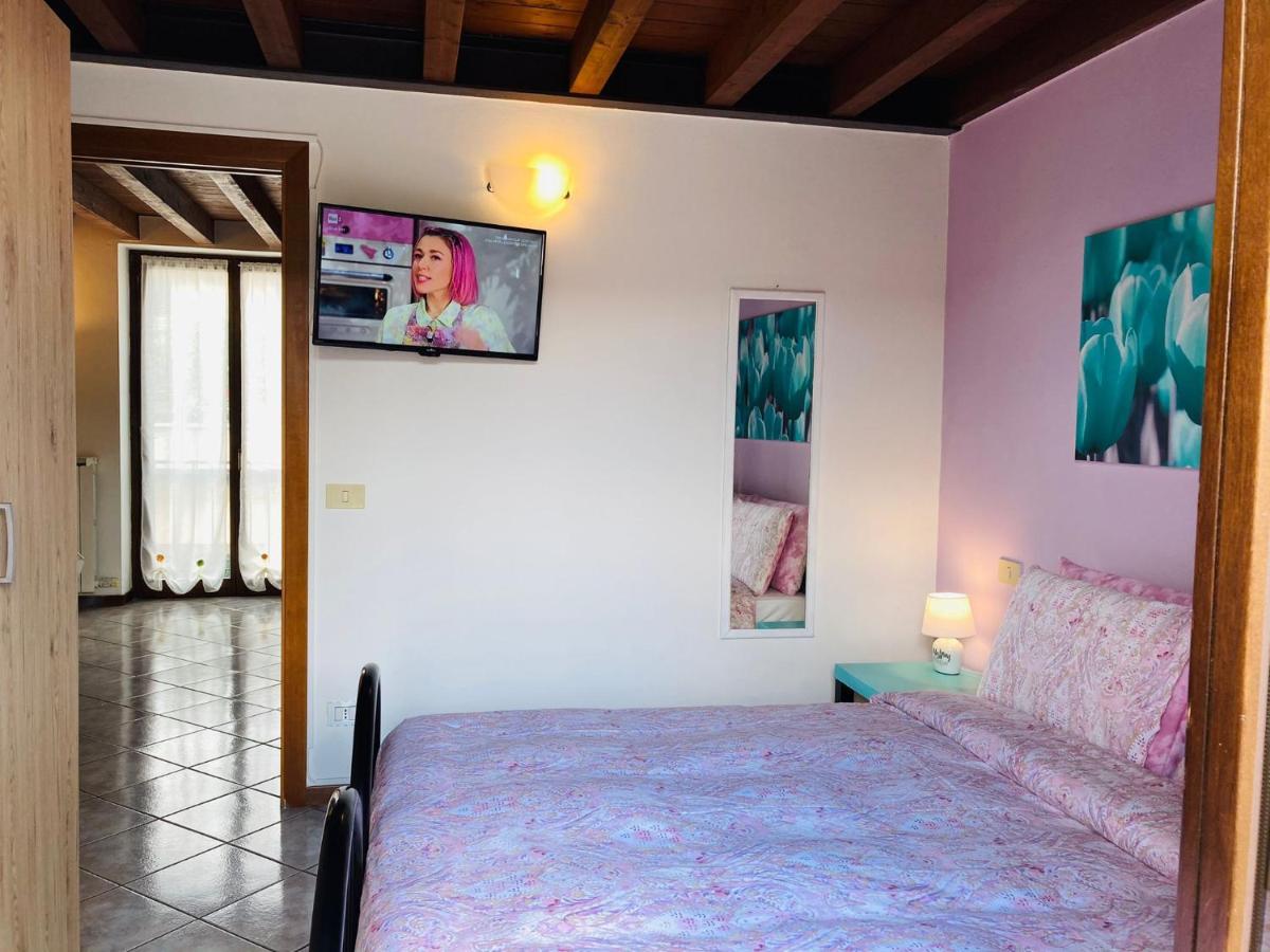 Palm Beach - Your Private And Complete Apartment In ديسينسانو ديل غاردا المظهر الخارجي الصورة